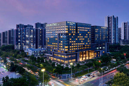 DoubleTree Shenzhen Airport Residences