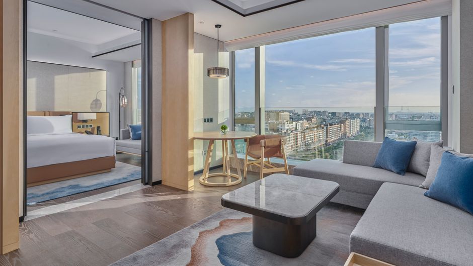 DoubleTree Shenzhen Airport Residences Room