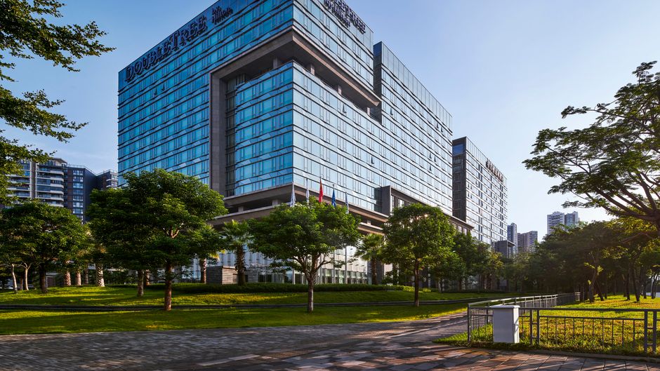 DoubleTree Shenzhen Airport Residences Exterior
