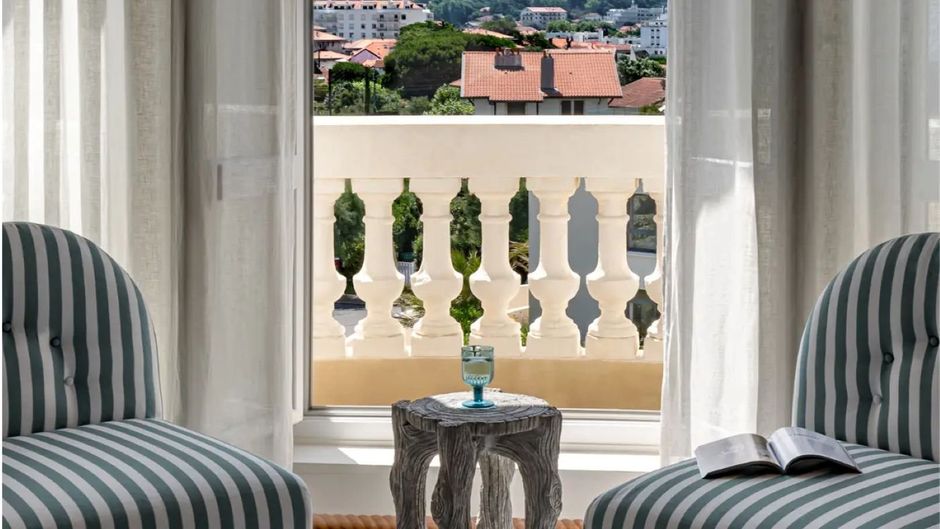 Regina Experimental Biarritz Suite