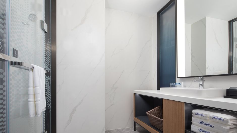 Hampton Jinan Railway Station Room
