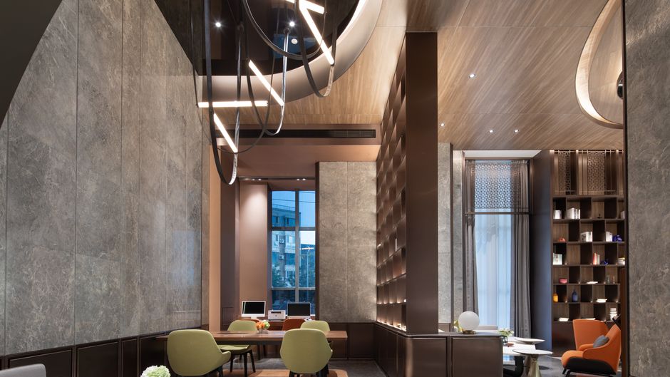 Hampton URC Innovation Plaza Lobby