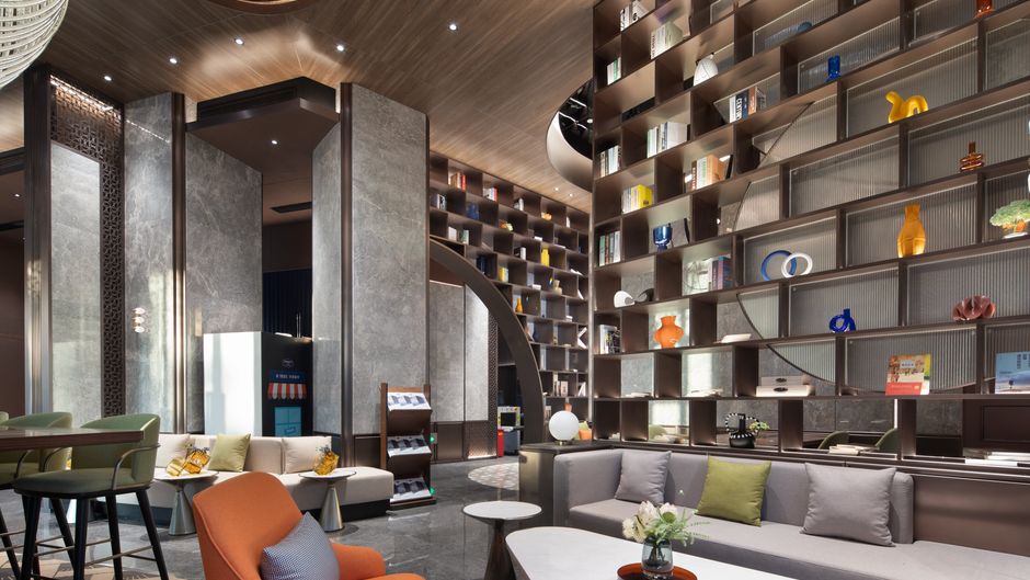 Hampton URC Innovation Plaza Lobby