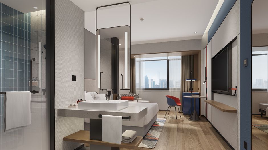 Holiday Inn Exp Qingdao City Balcony Room