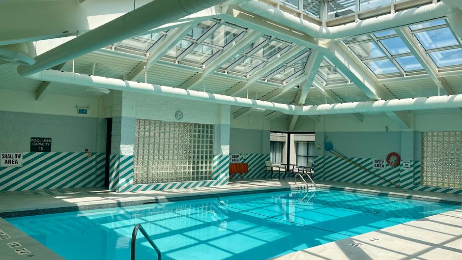 Staybridge Suites Toronto Airport East Pool