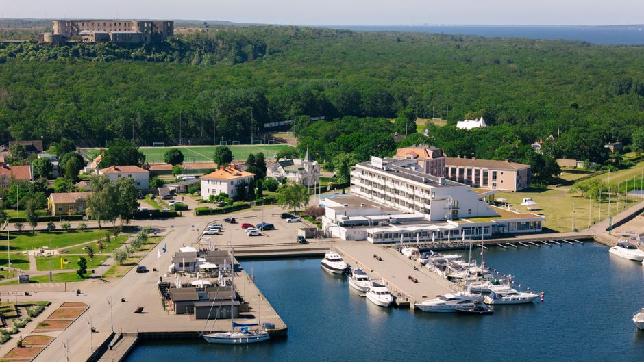 Strand Hotel Exterior