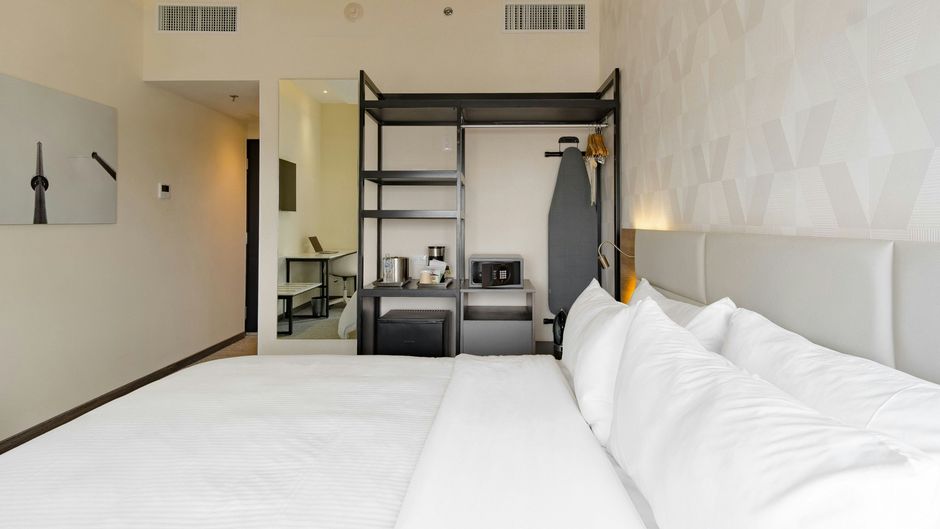 SJ Grand Hotel Room