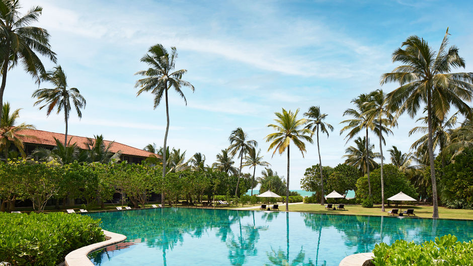 Bentota Beach Hotel by Cinnamon Pool
