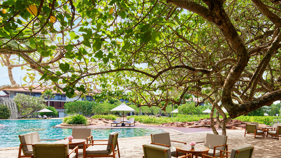 Bentota Beach Hotel by Cinnamon Pool