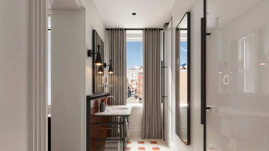Aloft Istanbul Karakoy Room