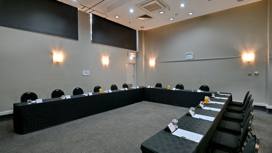 Holiday Inn Harare Meeting