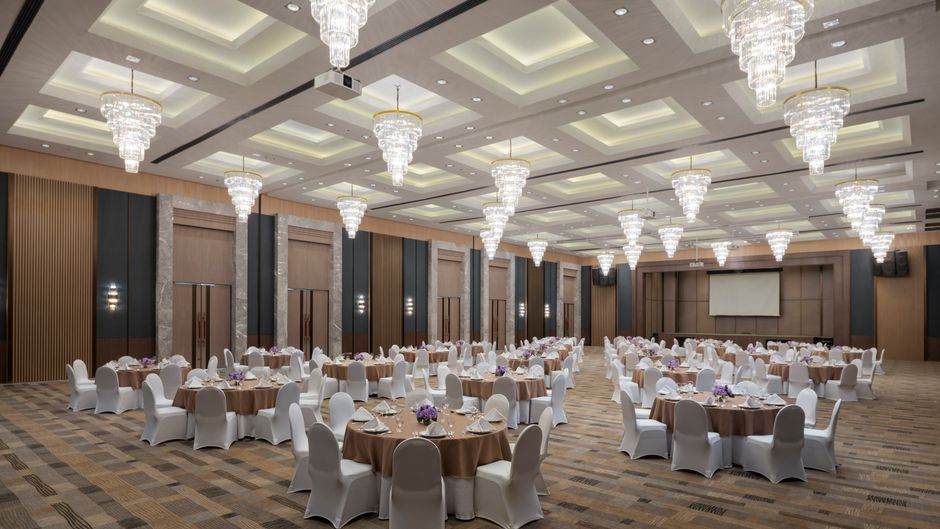 The Tide Resort Meeting