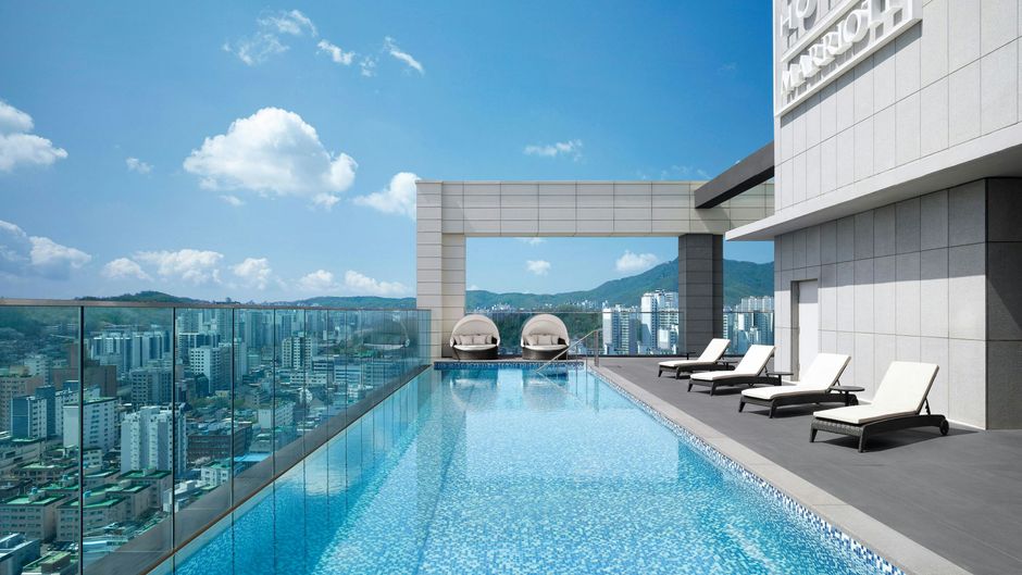 AC Hotel Seoul Geumjeong Pool