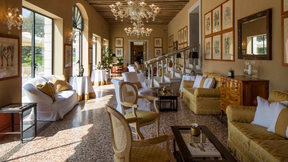Hotel Villa Michelangelo Lobby