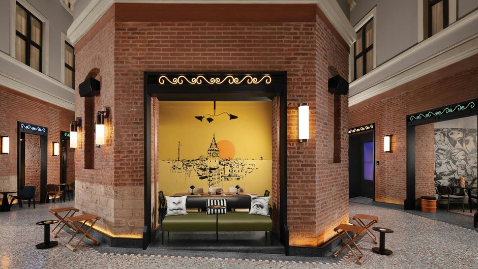 Moxy Istanbul Beyoglu Lobby