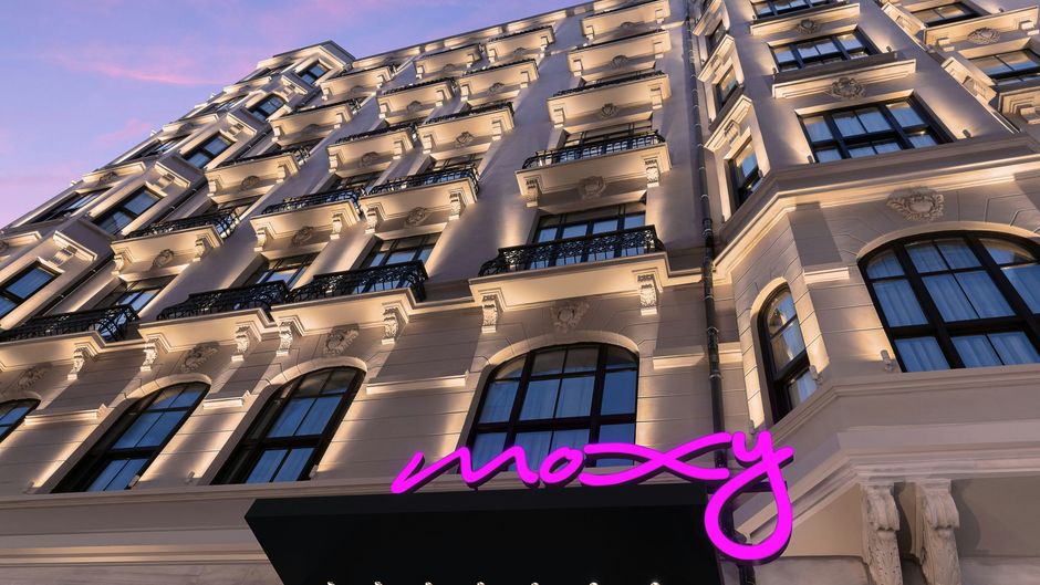 Moxy Istanbul Beyoglu Exterior