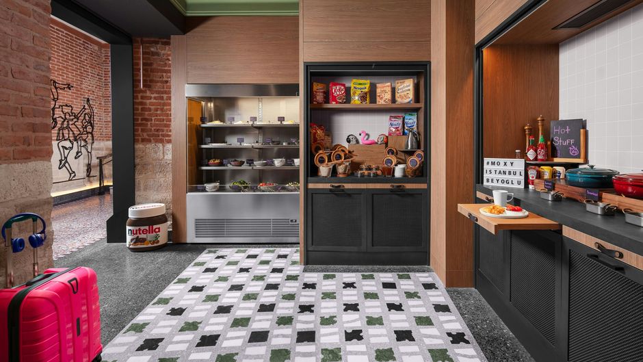 Moxy Istanbul Beyoglu Restaurant