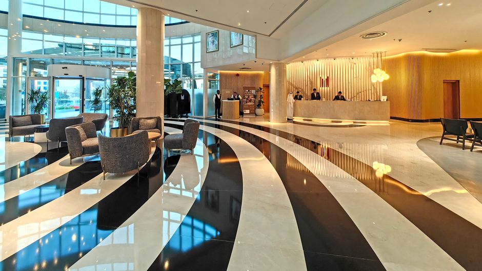 Millennium Airport Hotel Dubai Lobby