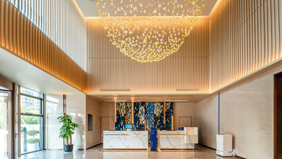 Holiday Inn Exp Kunshan Yushan Exterior