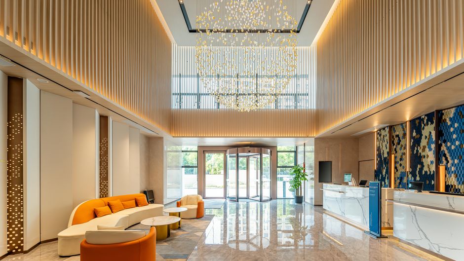 Holiday Inn Exp Kunshan Yushan Exterior