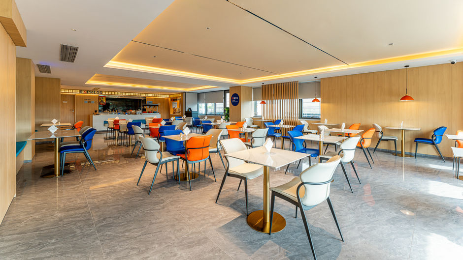 Holiday Inn Exp Kunshan Yushan Restaurant