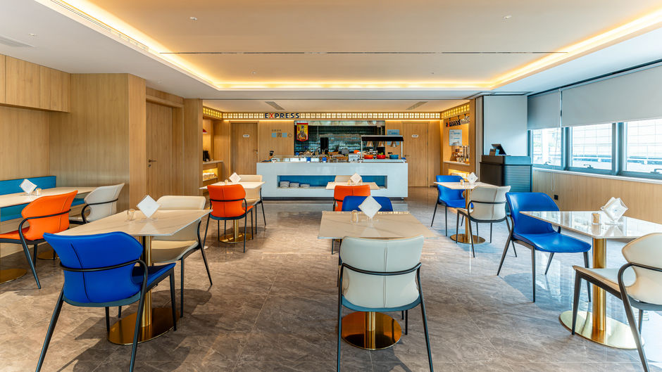 Holiday Inn Exp Kunshan Yushan Restaurant
