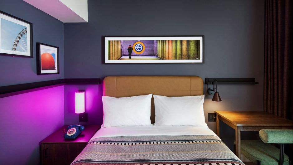 Moxy Montreal Downtown Room
