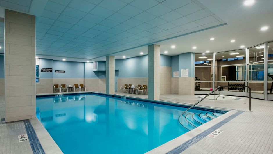 Residence Inn Kingston Water's Edge Pool