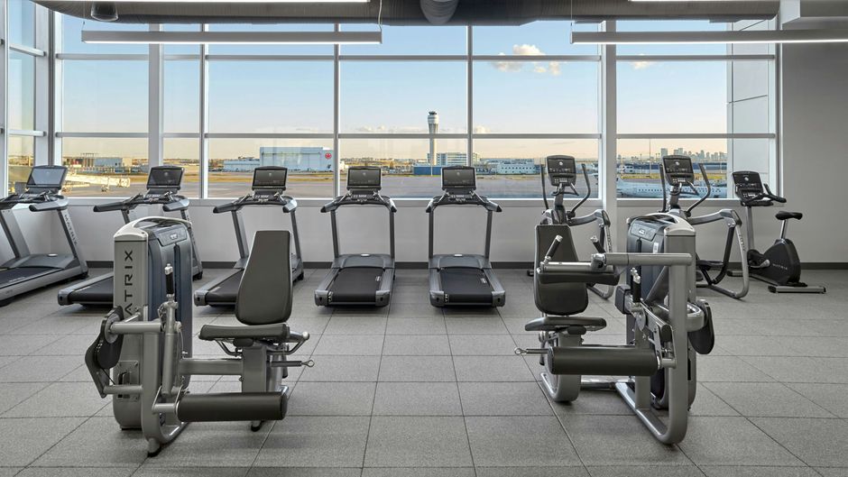 Calgary Airport Marriott In-Terminal Health Club