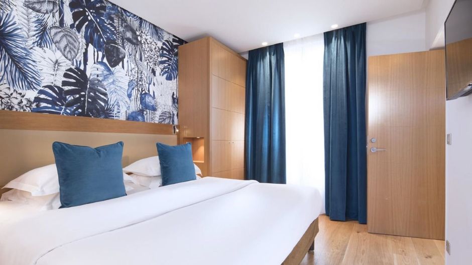Le Six Saint Germain Suite