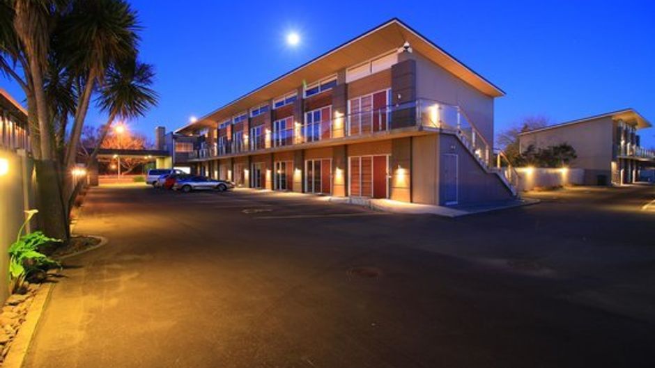 Fitzherbert Regency Motor Lodge Exterior