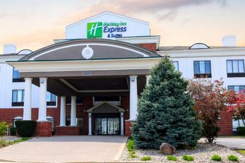 Holiday Inn Express Hotel & Suites