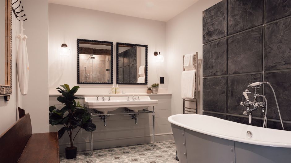 Calcot & Spa Room