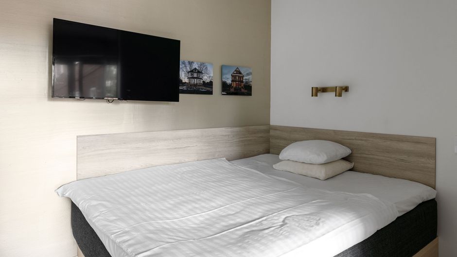 Avanti Hotel Room