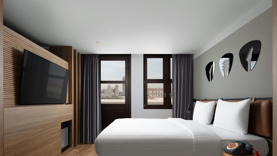 Moxy Istanbul Beyoglu Room