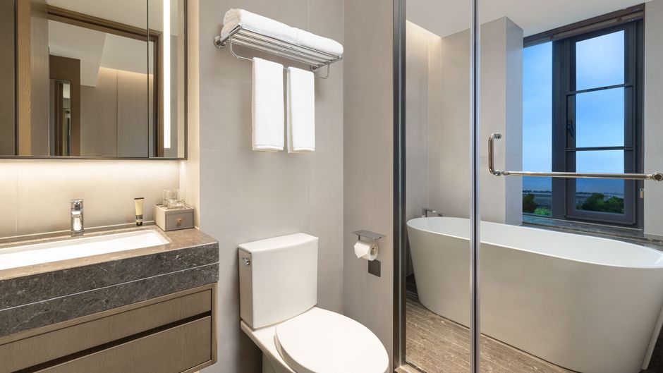 Hong Yuan Hotel  by The Crest Collection Room