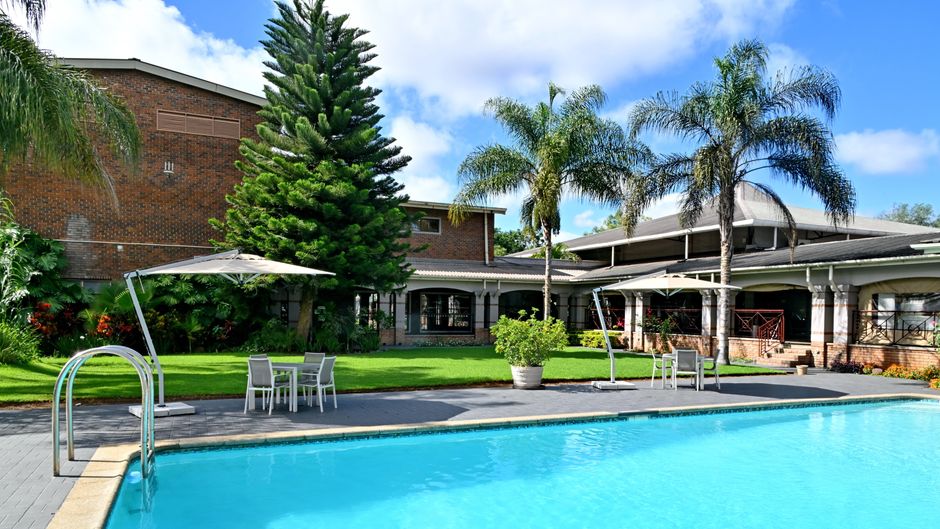 Holiday Inn Bulawayo Pool