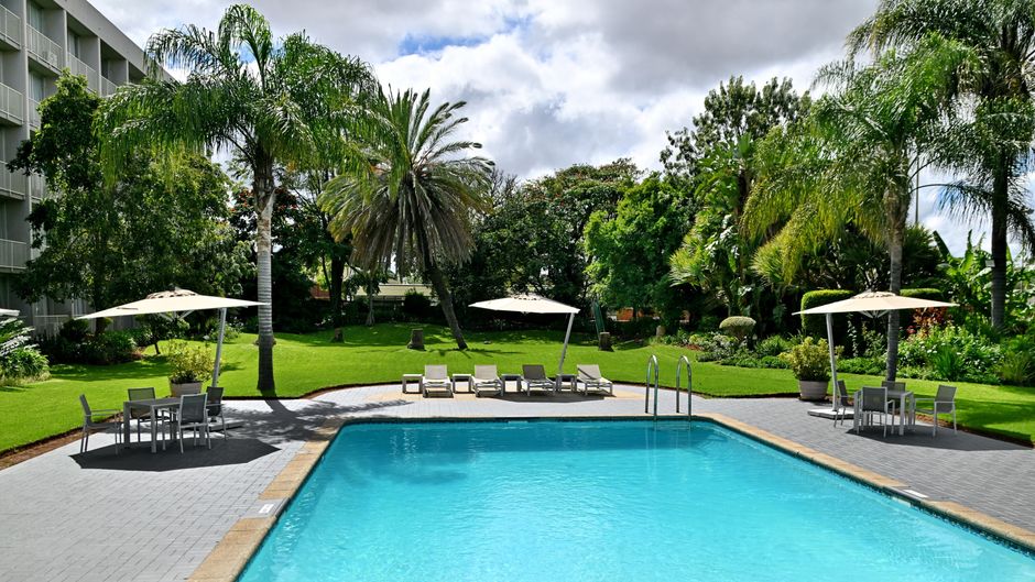 Holiday Inn Bulawayo Pool