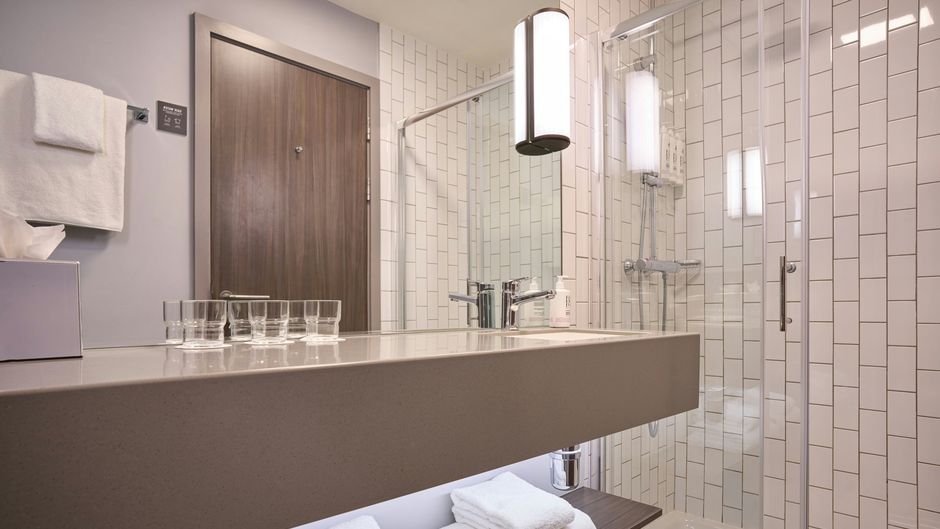 Moxy Dublin City Room