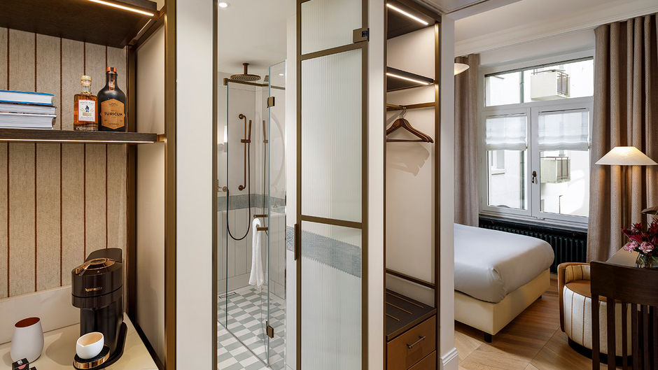 Ambassador Hotel Zurich Room
