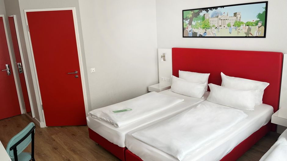 Garner Hotel Berlin - Checkpoint Charlie Room