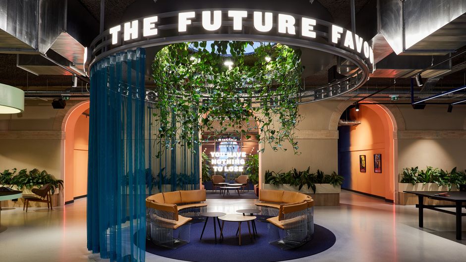 The Social Hub Toulouse Lobby