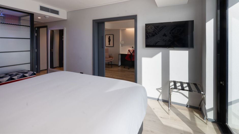 ANEW Hotel Green Point Room