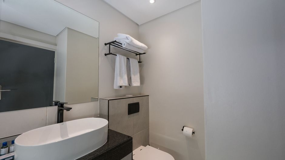 ANEW Hotel Hatfield Room