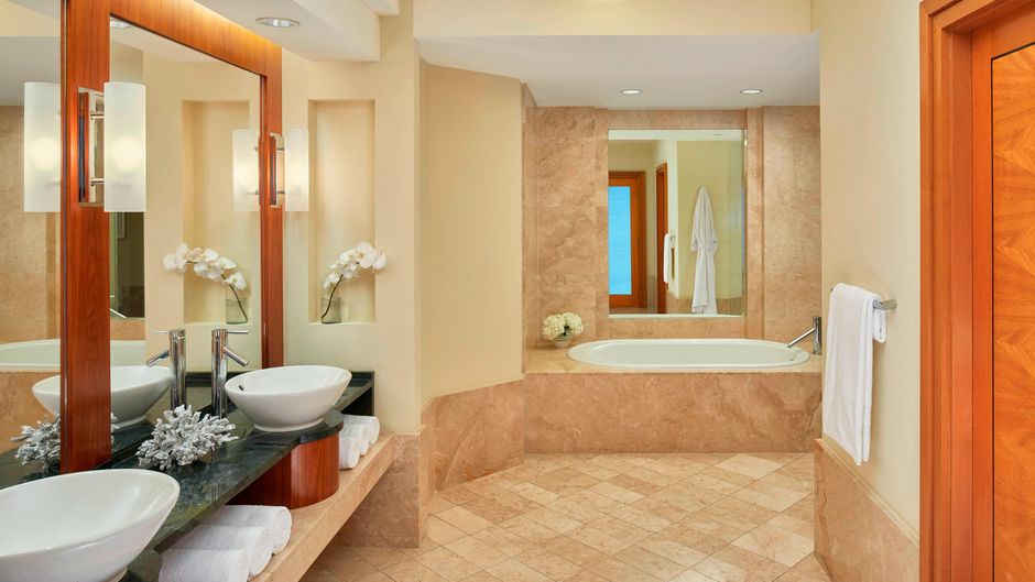 The Cove at Atlantis Room