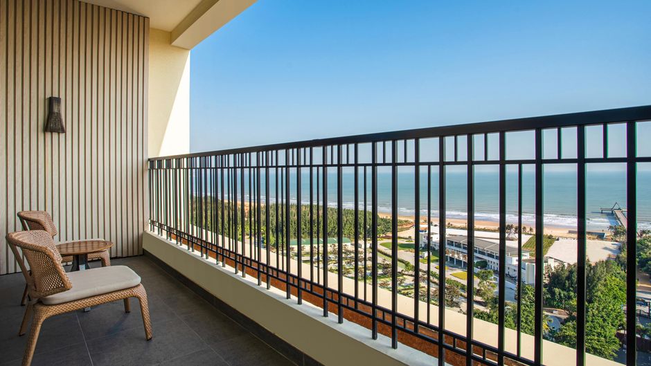 Four Points Sheraton Wuchuan Loong Bay Suite