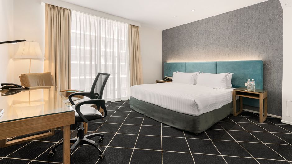 Furama Darling Harbour Room