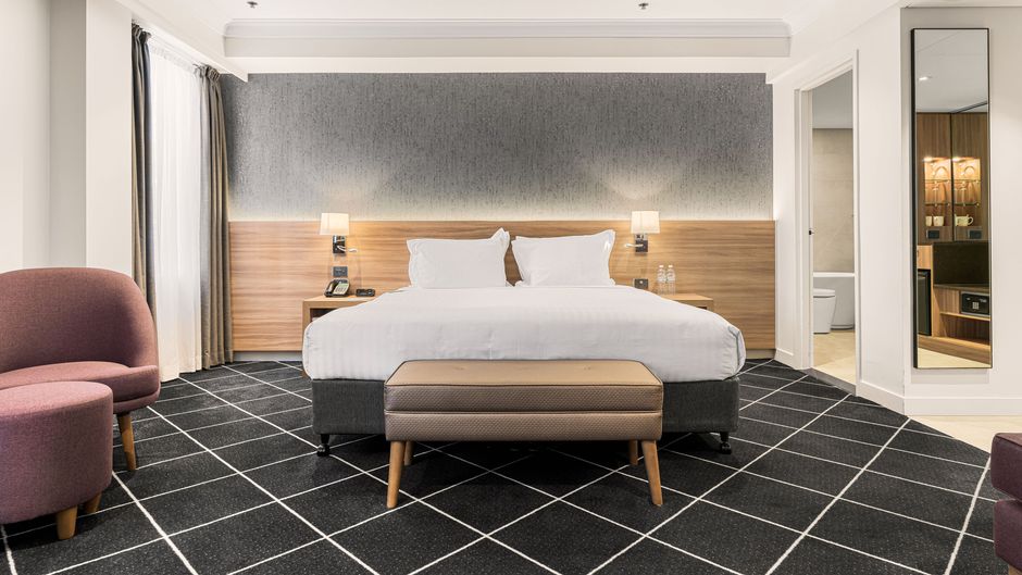 Furama Darling Harbour Room