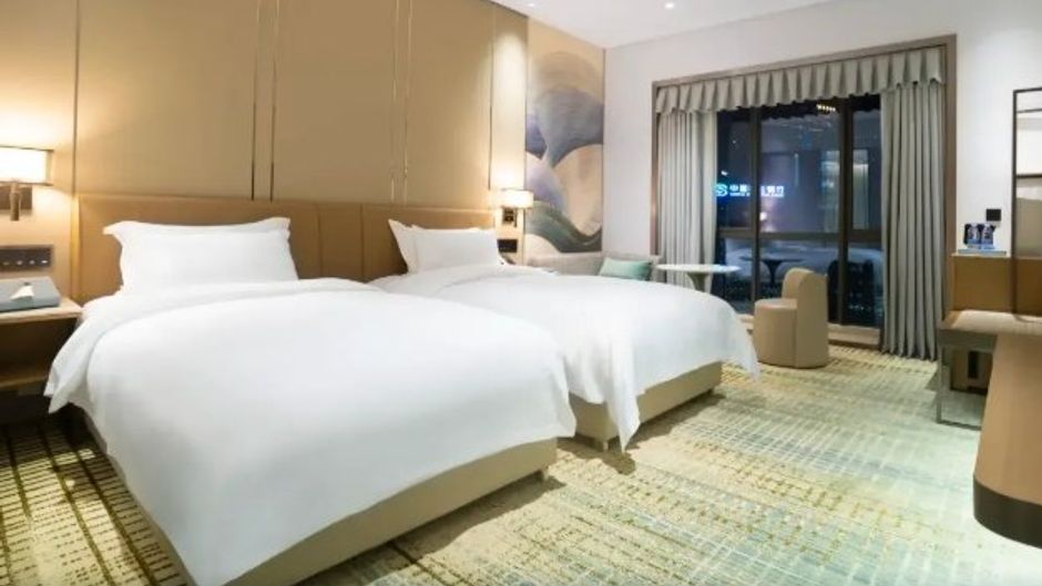 Shen Zhou 7 Star Hotel Room