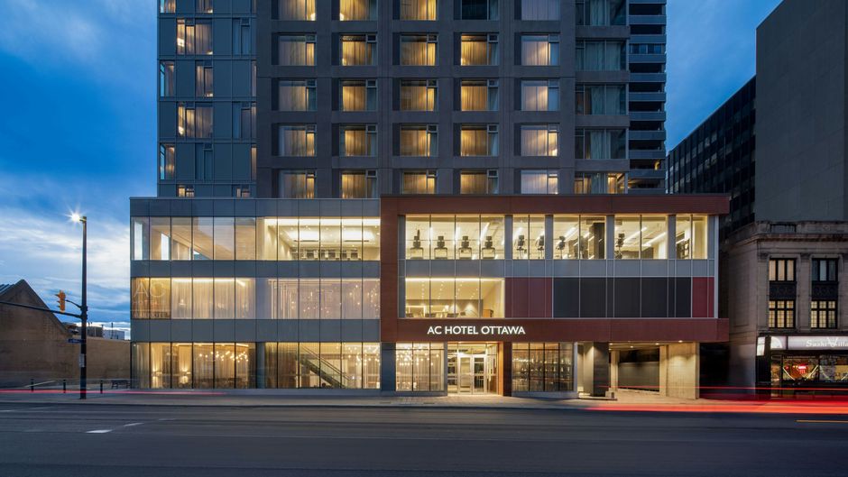 AC Hotel Ottawa Downtown Exterior